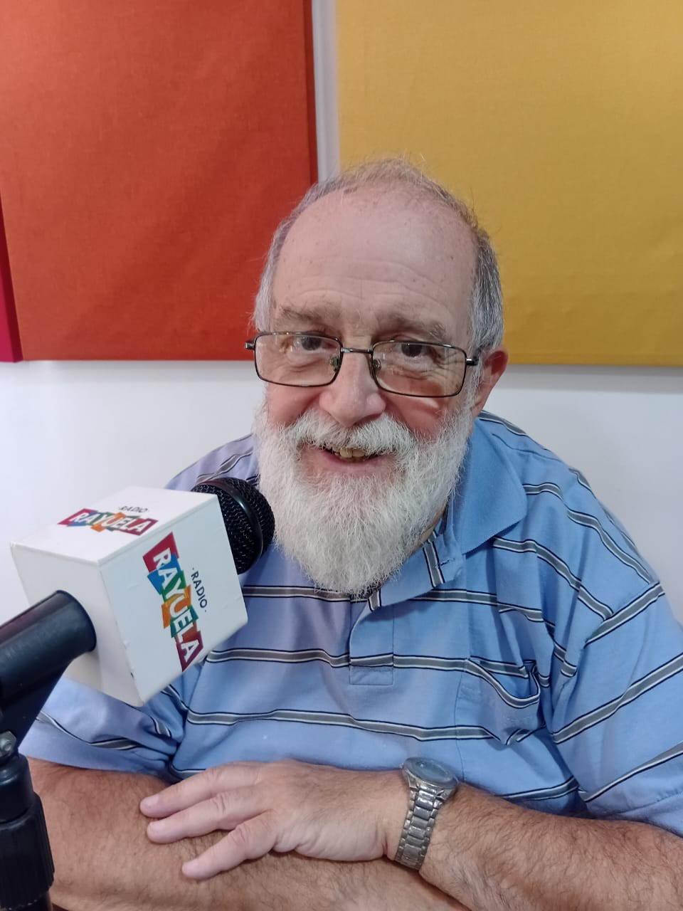 SÁBADOS: «LA LÁGRIMA PELUDA» (sáb 14 hs)
