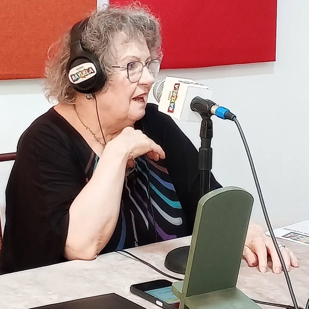 Instagram post from radiorayuelavl. This post is in position 7.