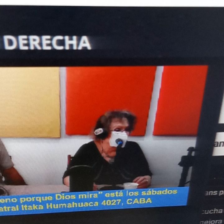 Instagram post from radiorayuelavl. This post is in position 10.